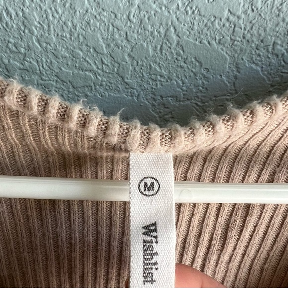 •5/$5• Cream Ribbed Tank - Picture 4 of 4